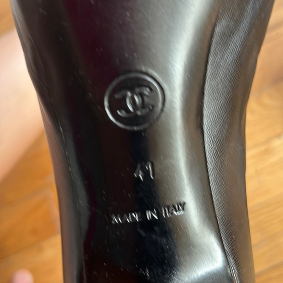 AUTHENTIC CHANEL heels - Picture 4 of 4